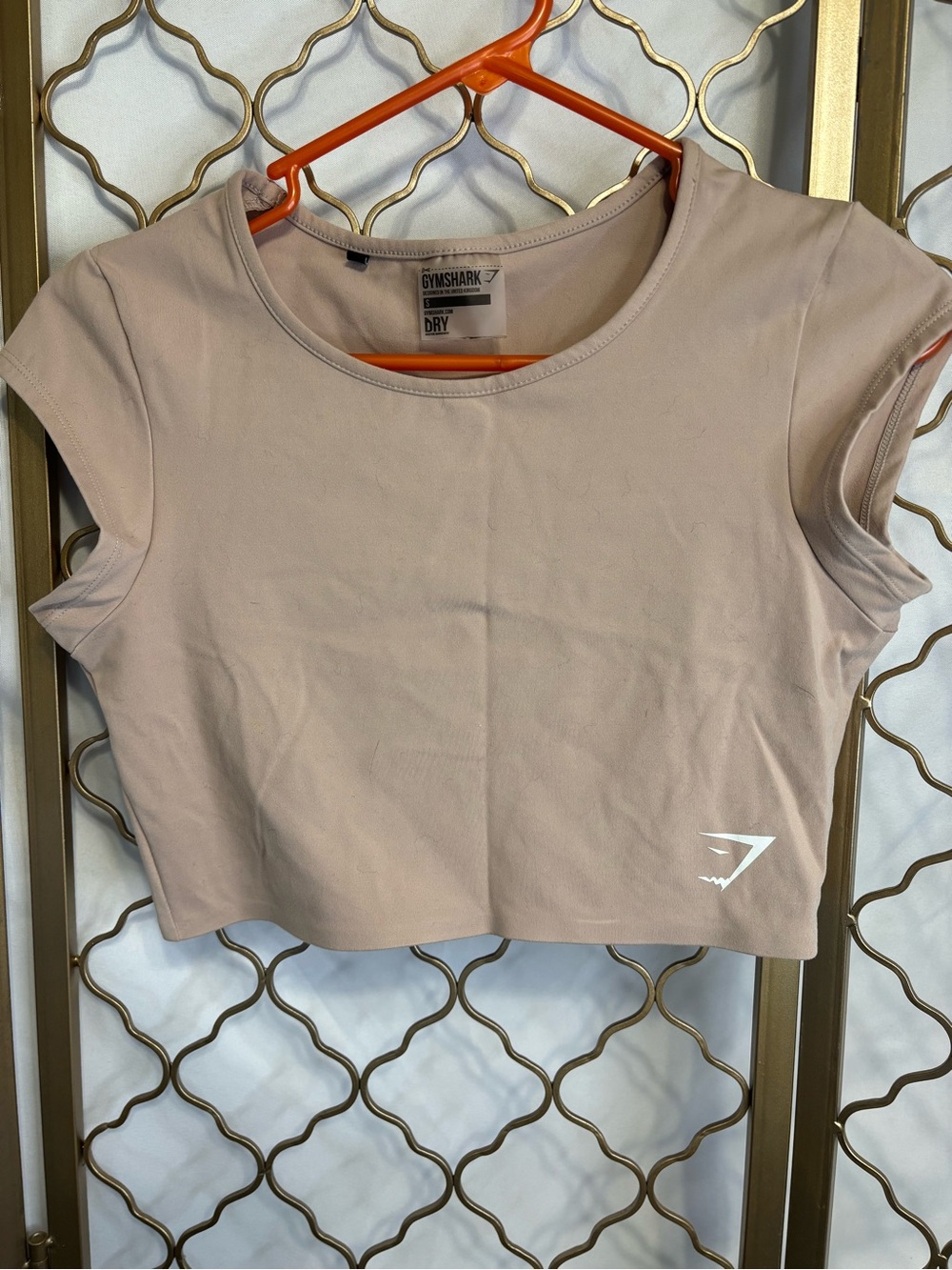 Gymshark Taupe Cropped Performance Top size Small in Great Condition